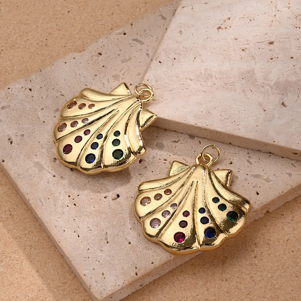 1 Pc/Package Zircon Copper 18K Gold Plated Polished Shell Pendant display picture 1