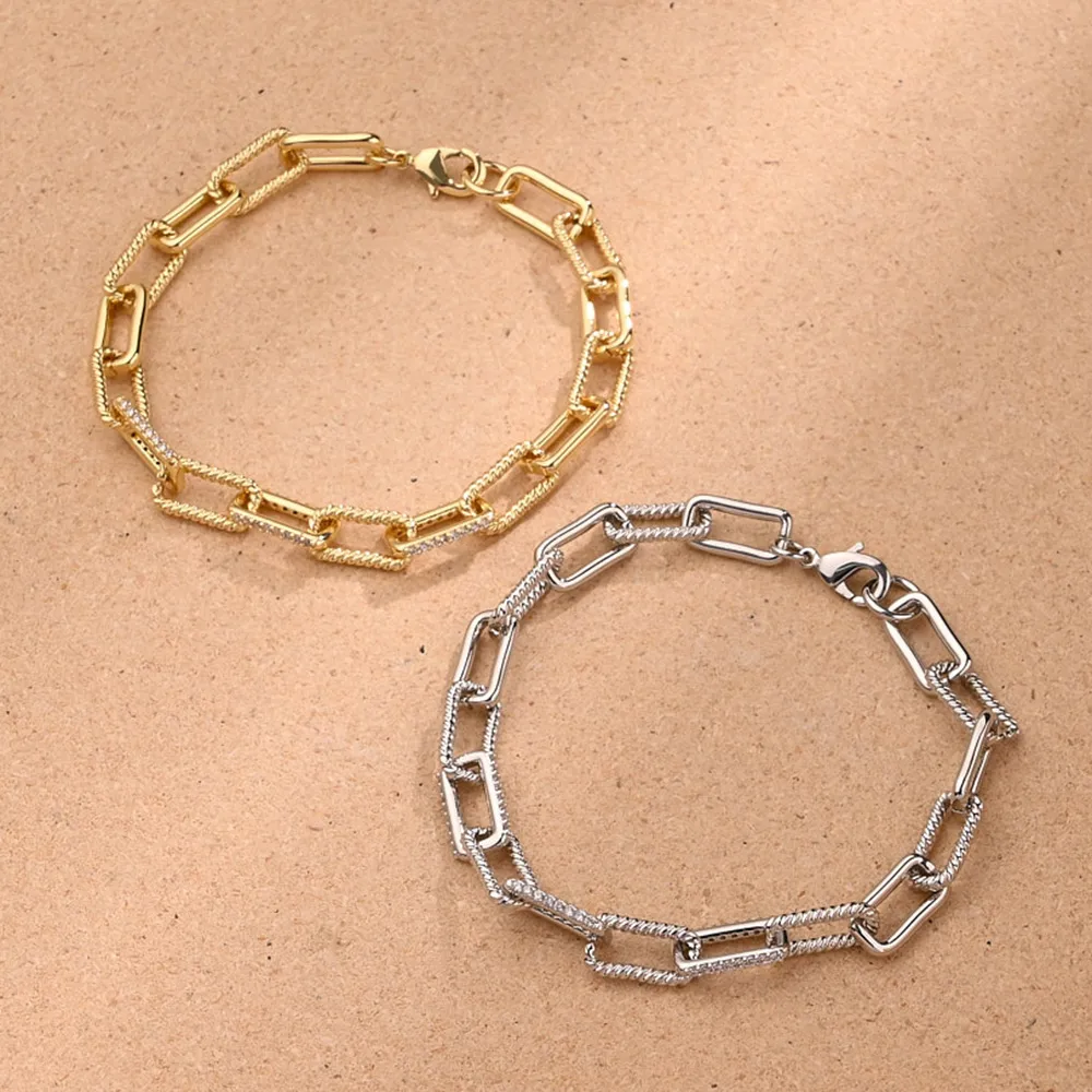 Sencillo Color Sólido Hip Hop Estilo Simple Ropa De Calle Circón Cobre Chapados En Oro De 18K Blanco Oro Plateado Pulsera Hecho A Mano Pulido Enchapado Cierre Con Gatillo De Langosta display picture 3