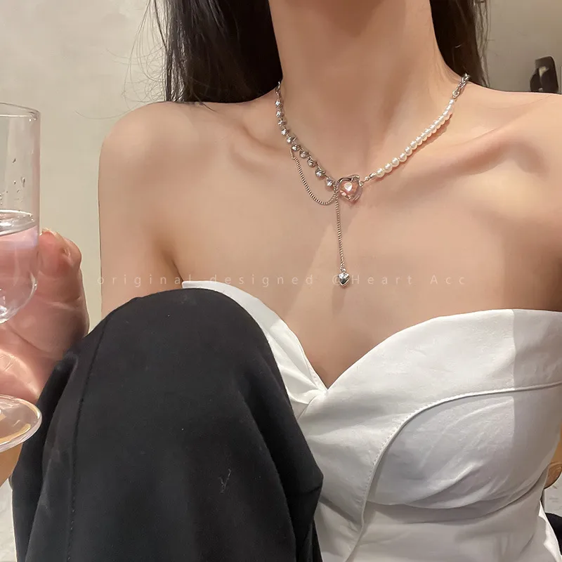 Necklace For Women New And New Style 2025 New Fashion Clavicle Chain Sweet Cool Style Lovely Sweater Chain Metal Texture High Sense For Women display picture 2