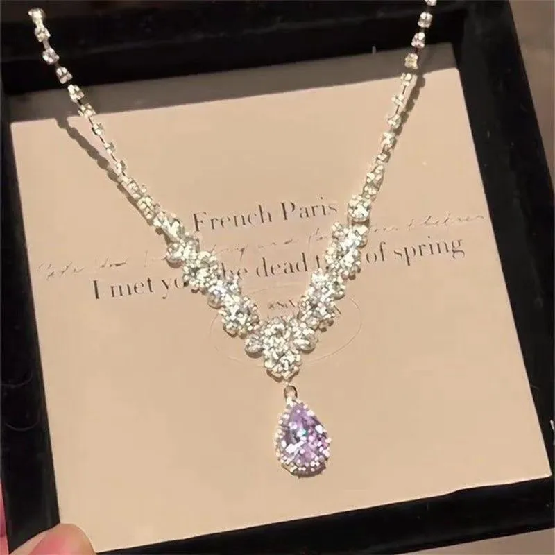 Blanc Clair De Lune ~ Super Flash Zircon Goutte D'eau Pendentif Collier Minorité Mode Haut Sens Tempérament Sauvage Clavicule Chaîne Bijoux display picture 3