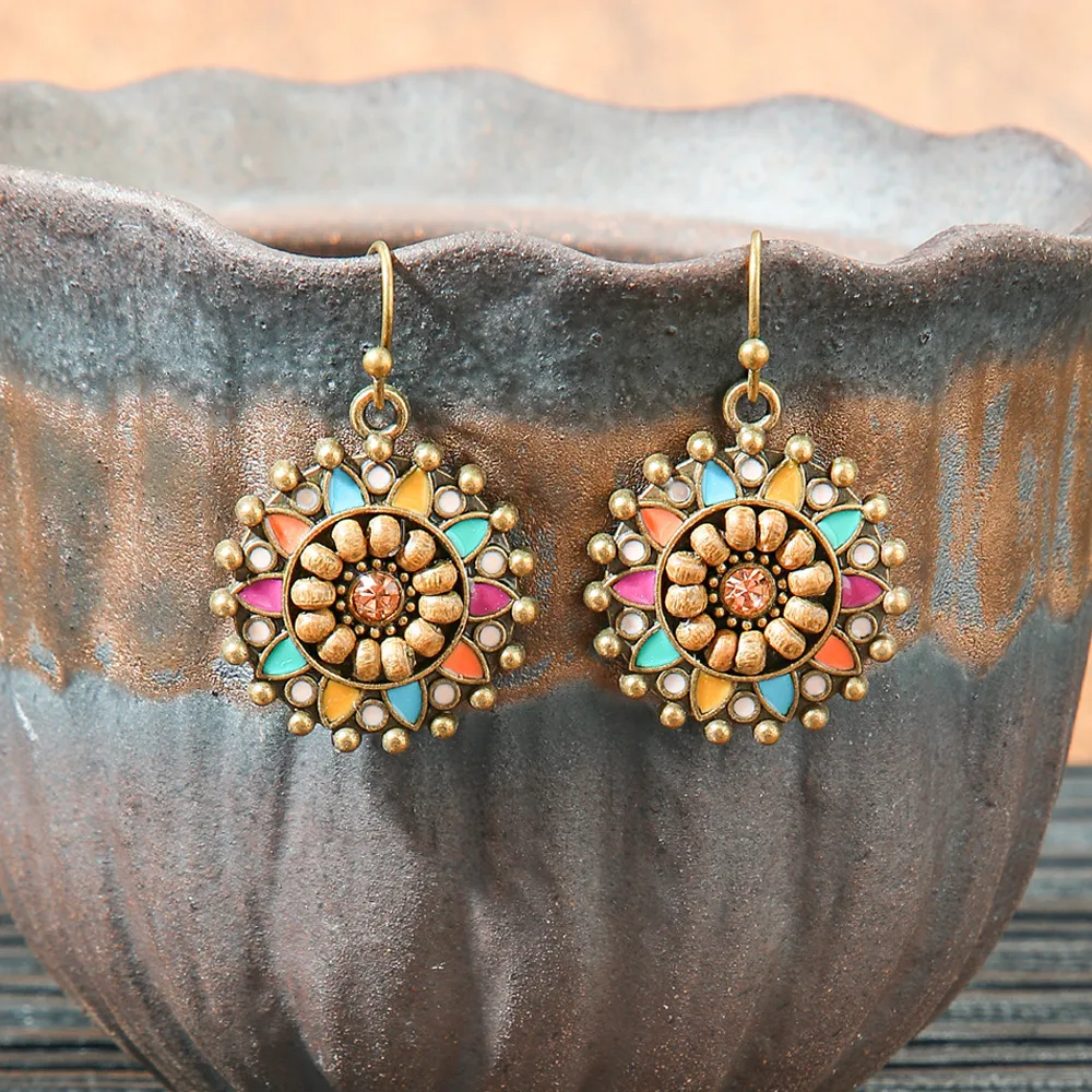 Original Design Retro Ethnic Style Geometric Earrings Yunnan Travel Holiday Style Personality Creative Earrings  Wholesale display picture 4