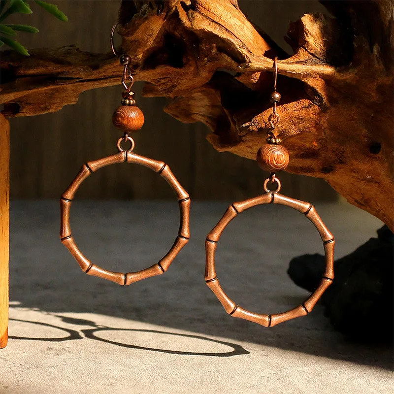 New Bohemian Wooden Bead Handmade Tassel Earrings Elegant Graceful Geometric Circle Ear Rings display picture 7