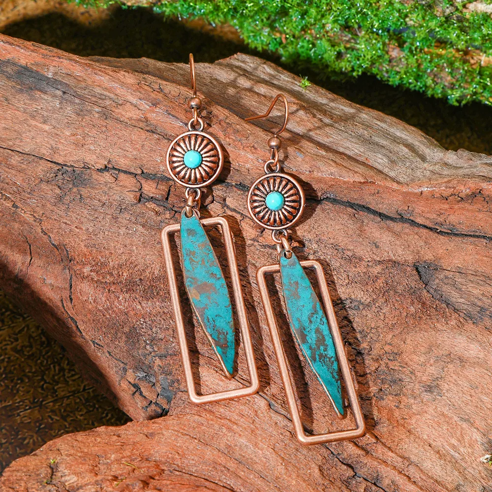Hot Selling Bohemian Vintage Distressed Earrings Alloy Texture Ethnic Style Earrings Earrings Factory Wholesale display picture 6