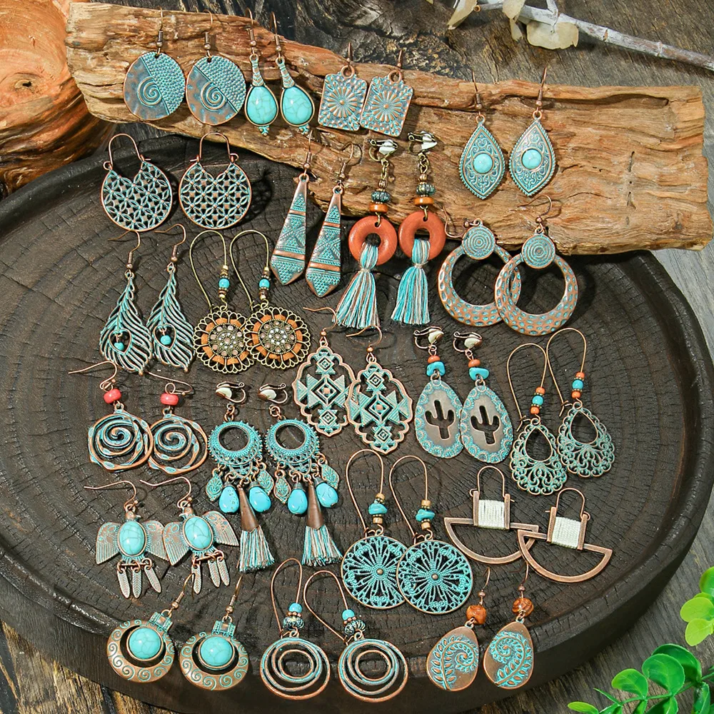 Transfrontalière Vente Chaude Bohème Vacances Style Boucles D'oreilles En Métal Rétro Style Ethnique Boucles D'oreilles À La Main Boucles D'oreilles De Haute Qualité display picture 5