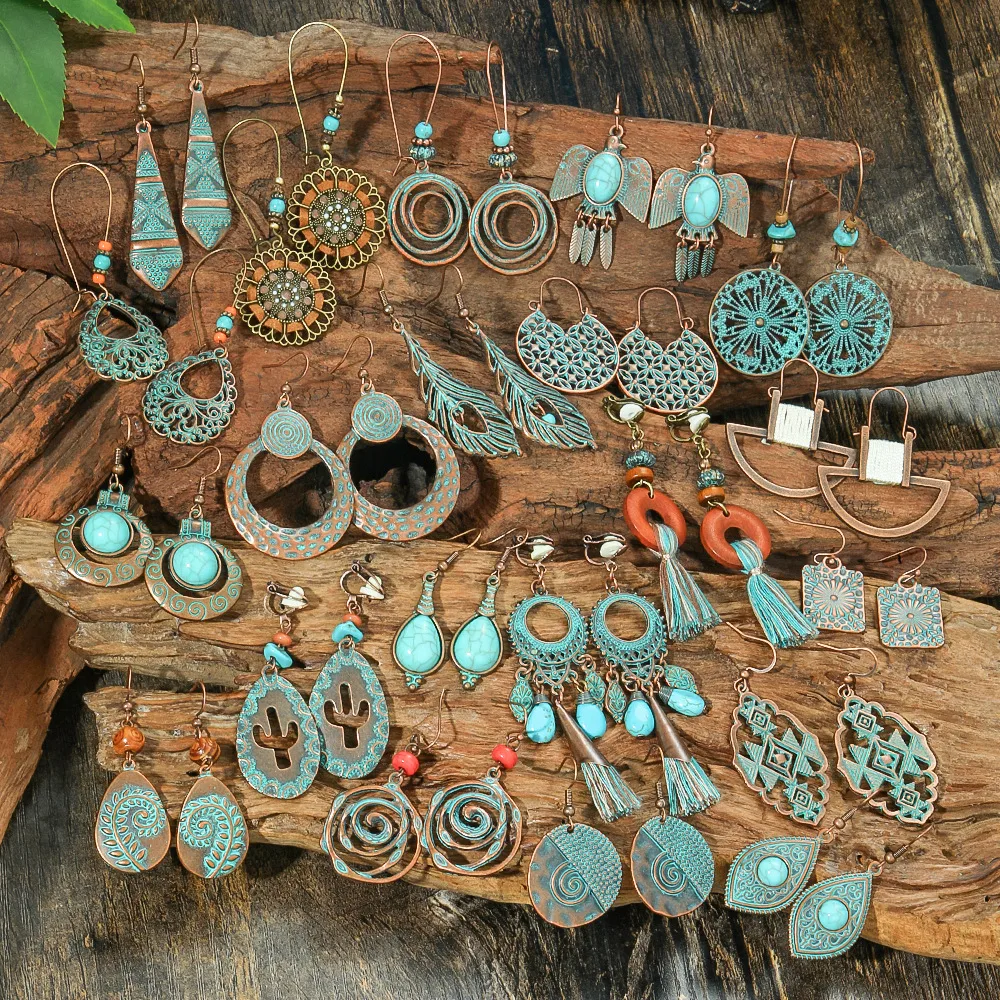 Hot Selling Bohemian Vacation Style Metal Earrings Retro Ethnic Style Handmade Earrings High-Grade Earrings display picture 6