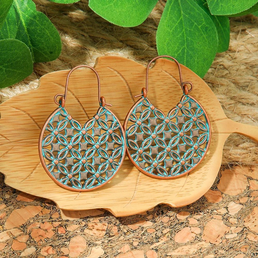 Hot Selling Bohemian Vacation Style Metal Earrings Retro Ethnic Style Handmade Earrings High-Grade Earrings display picture 11