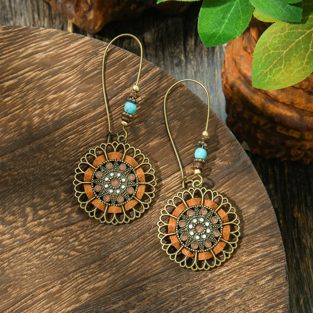 Hot Selling Bohemian Vacation Style Metal Earrings Retro Ethnic Style Handmade Earrings High-Grade Earrings display picture 24