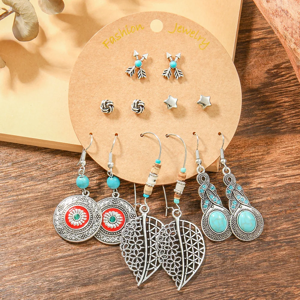 Hot Sale Bohemian Stylish Good Texture Metal Eardrop Earrings Wholesale Ethnic Vacation Style All-Match Earrings display picture 9