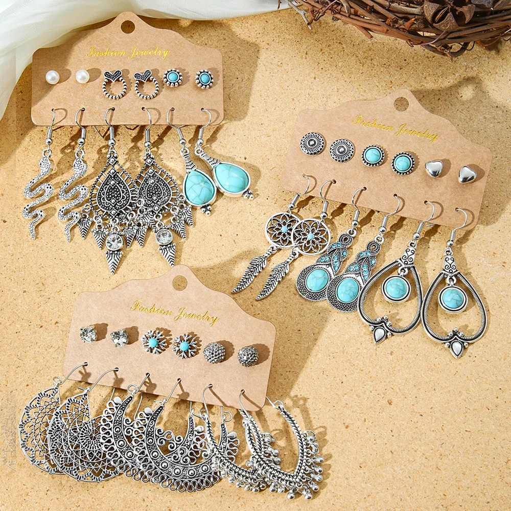 Hot Sale Bohemian Stylish Good Texture Metal Eardrop Earrings Wholesale Ethnic Vacation Style All-Match Earrings display picture 16