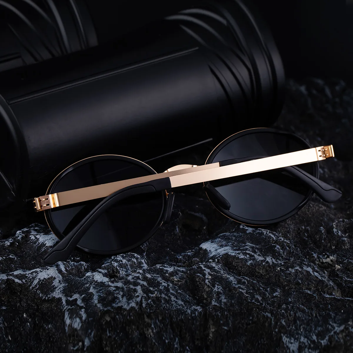 New  Fashion Oval Polarized Sunglasses For Men Retro High-End Outdoor Driving Sunglasses For Men display picture 3