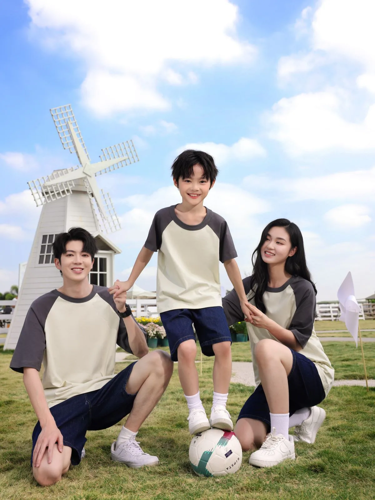 T-shirt En Coton Pur 200g Pour Enfants Manches Courtes Personnalisables Vêtements De Famille Unisexe Casual Pour Activités De Jour En Été Printemps Automne display picture 5