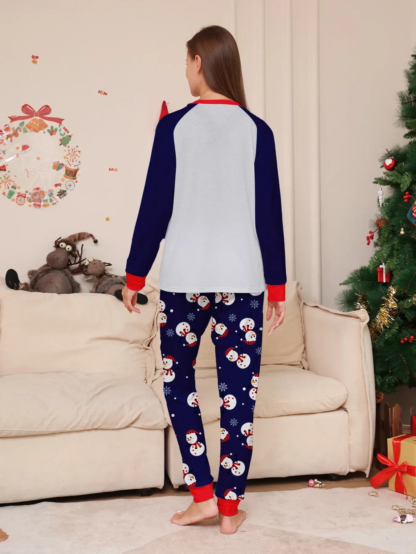 Pajamas En Flanelle De Coton Doux À Motif De Père Noël Et Homme De Neige Pour Enfants Et Adultes Couleurs Variées Vêtements De Maison Pour Toutes Les Saisons display picture 7