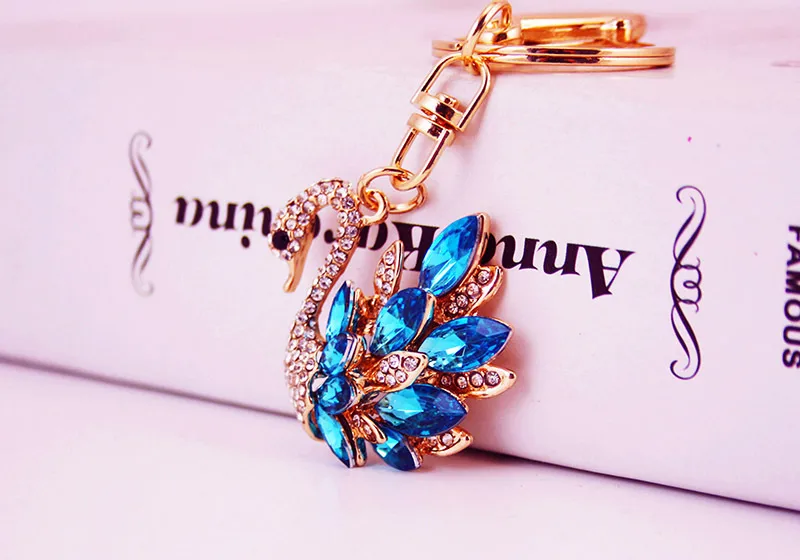 Korean Creative Cute Diamond White Swan  Keychain display picture 3