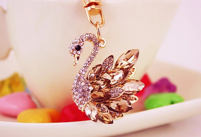 Llavero De Cisne Blanco De Diamante Lindo Creativo Coreano display picture 9