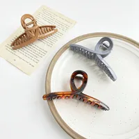 Femmes Géométrique main image 1