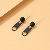 Géométrique Style De Bande Dessinée Alliage Pas D'Incrustation Placage Des Boucles D'Oreilles main image 2