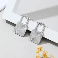 Géométrique Mode Acier Inoxydable Pas D'Incrustation Placage Des Boucles D'Oreilles main image 4