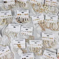 1 Set Fashion Triangle Heart Shape Butterfly Artificial Crystal Imitation Pearl Alloy Women's Earrings main image 1