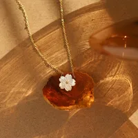 Wholesale Jewelry Flower Sweet 201 Stainless Steel Shell Pendant Necklace Plating main image 2