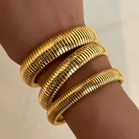 Couleur Unie Style IG De Base Plaqué Or 18K Acier Inoxydable 304 Bracelet En Masse main image 1