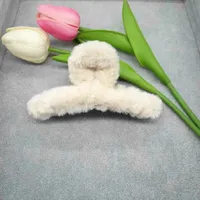 11cm Large Plush Clip Temperament Shark Clip Autumn And Winter Furry Clip Stall Jewelry To Push Small Gifts sku image 4