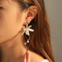 1 Paire Fleur Élégant Sucré Acier Inoxydable 304 Arylique Plaqué Or Placage Boucles D'oreilles main image 1