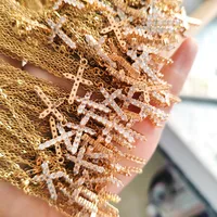 Collar  Con Colgante De Cruz Chapado En Oro De Acero Inoxidable Con Circonita Completa, Collar De Cruz De Oro De 18K De Platino Para Mujer main image 2