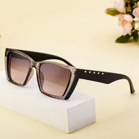 Cuadrado Estilo Moderno Geométrico Ordenador Personal Fotograma Completo Gafas De Sol Mujer main image 1