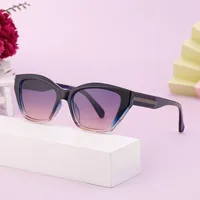 Ojo De Gato Vacaciones Estilo Clásico Color Sólido Ordenador Personal Fotograma Completo Gafas De Sol Mujer main image 1