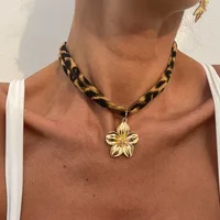 Geometric Heart Shape Flower Streetwear Alloy Cotton Pendant Necklace Wholesale main image 3