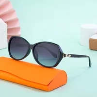 Square Vacation Classic Style Tac Gradient Tinted Lenses Full Frame Women's Sunglasses main image 2