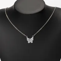 Butterfly Vintage Style Simple Style Shiny Alloy Pendant Necklace Wholesale main image 1