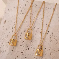 Cerrar Con Llave Glamour Reina Nupcial Acero Inoxidable 304 Collar Colgante Cierre Con Gatillo De Langosta main image 1