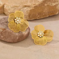 1 Pair Solid Color Simple Style 304 Stainless Steel 18K Gold Plated Artificial Rhinestones Plating Inlay Ear Studs main image 1