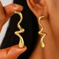 1 Pair S Shape Solid Color Elegant Lady Vacation 304 Stainless Steel 18K Gold Plated Plating Ear Studs main image 1