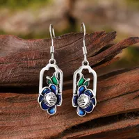 1 Paire Creux Fleur Élégant Rétro Femme Alliage Boucles D'oreilles main image 3