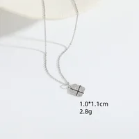 Lettre Décontractée Élégant Femme Zircon Le Cuivre Plaqué Or 14K Pendentif Incruster Fermeture À Boucle De Type Homard main image 2