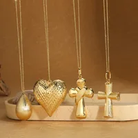 Cruzar Forma De Corazón Casual Estilo Clásico Cobre Chapado En Oro De 14 Quilates. Collar Colgante Pulido Cierre Con Gatillo De Langosta main image 1