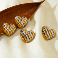 1 Pair Heart Shape Beach Simple Style Streetwear 304 Stainless Steel 18K Gold Plated Ear Studs main image 3