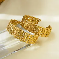 Asymétrique Élégant Hip Hop Femme Plaqué Or 18K Acier Inoxydable 304 Bracelet En Masse main image 1