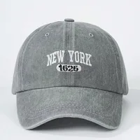 Unisex Solid Color Curved Eaves Retro Classic Style Baseball Cap main image 4