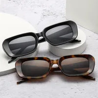 Carré Décontractée Style Moderne Lettre Ca Verres Teintés Dégradés Plein Cadre Femmes De Lunettes De Soleil main image 3