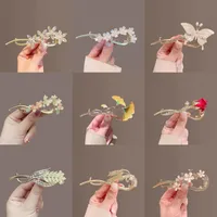 Vintage Pearl Flowers Banana Clip High-Grade Metal Butterfly Net Red Barrettes Antique Coiled Hair Elegant Hairpin Wholesale main image 1