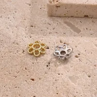20 Pcs/paquet Trou 1~1.9mm Le Cuivre Plaqué Or 18K Or Blanc Plaqué Brillant Fleur Capuchons De Perles En Forme De Fleur main image 4
