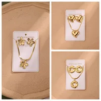 Casual Elegant Vacation 304 Stainless Steel Round Heart Shape Flower Polishing Plating Women's Jewelry Set main image 1
