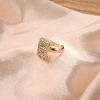 Lettre Décontractée Vacances Zircon Le Cuivre Plaqué Or 18K Anneaux Polissage Incruster main image 6