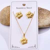 Décontractée Glamour Femme Acier Inoxydable 304 Géométrique Forme De Cœur Plaqué Or K Femmes Ensemble De Bijoux main image 2