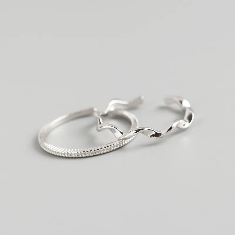 Japonais Et Coréen Style S925 Sterling Argent Ins Style Géométrique Twisted Mobius Très Simple Et Fine Petit Doigt Anneau Tous Les-match Bague En Argent Bracelet