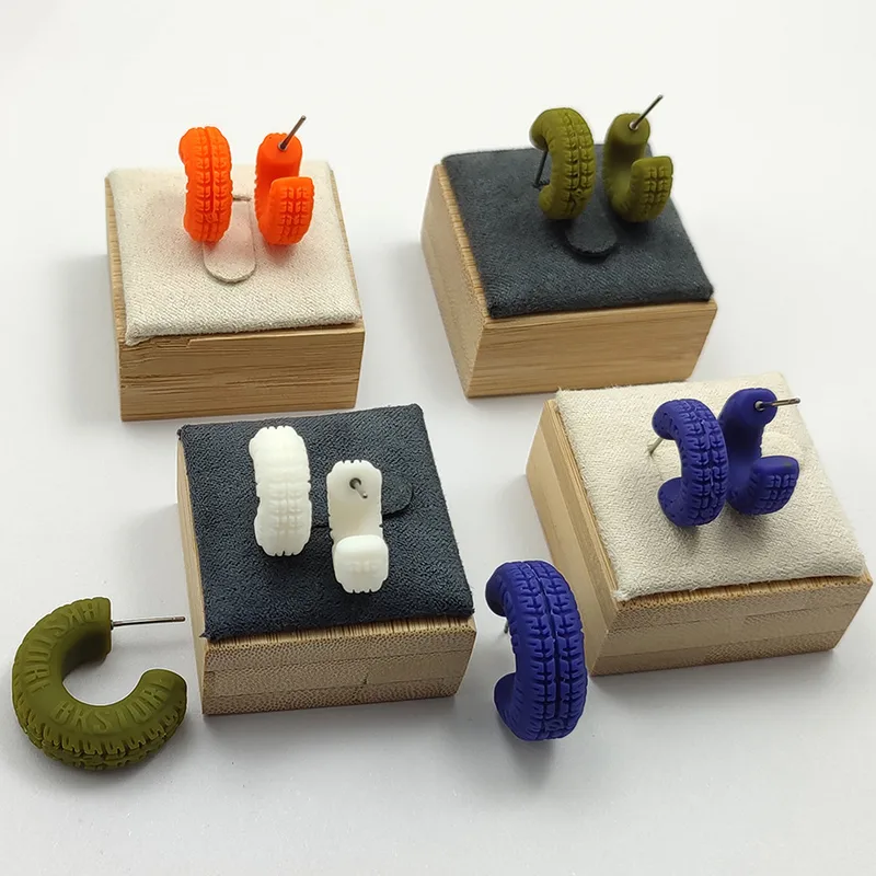 Lettre Arylique Pas D'Incrustation Des Boucles D'Oreilles