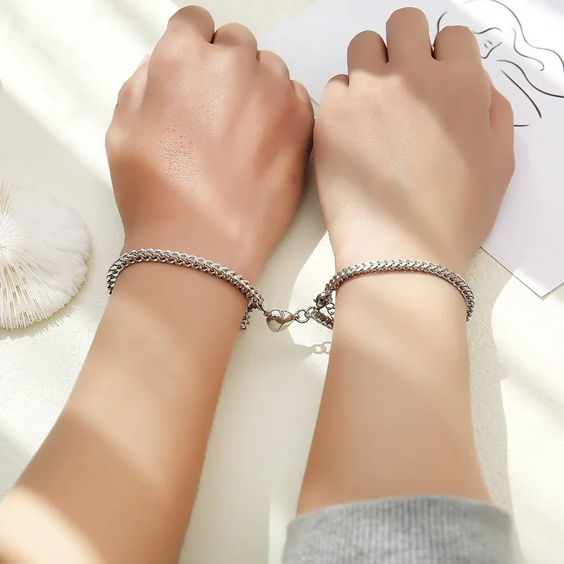 Simple Style Heart 304 Stainless Steel No Inlaid Bracelets In Bulk